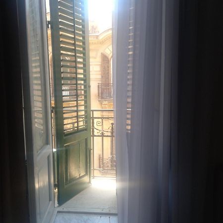 Guest House Lamphotel Militello ปาแลร์โม ภายนอก รูปภาพ
