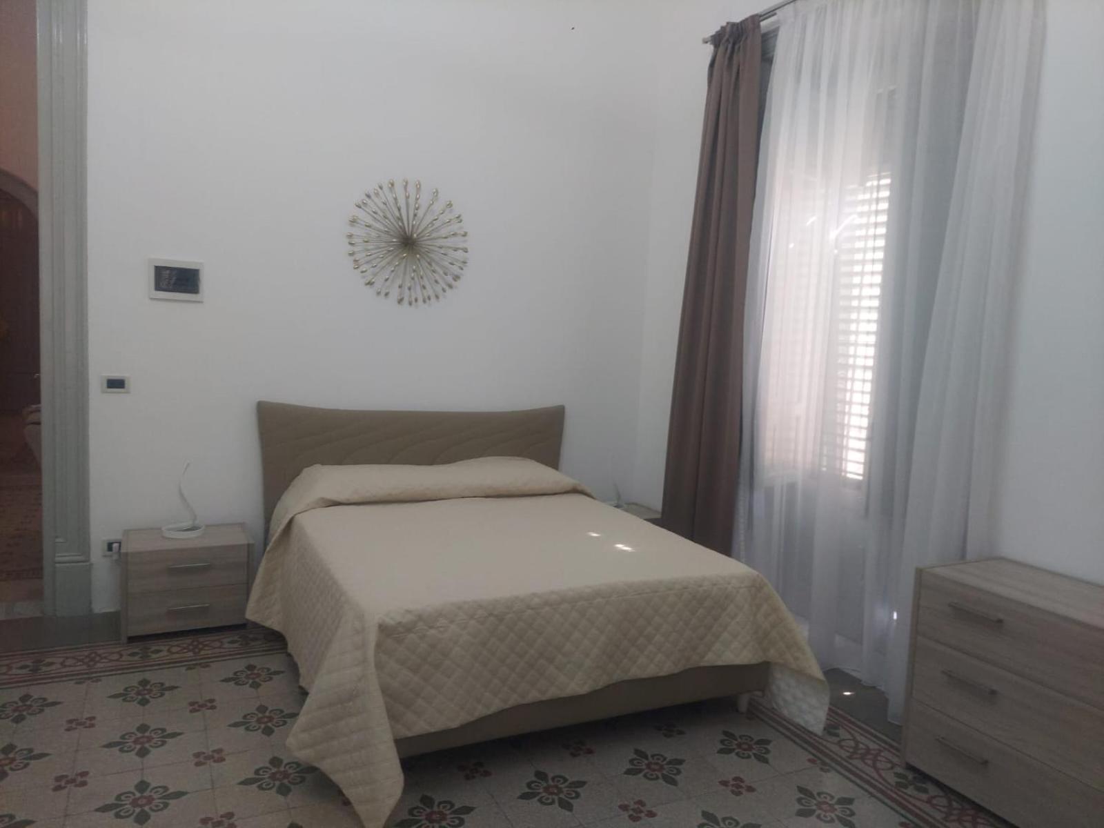 Guest House Lamphotel Militello ปาแลร์โม ภายนอก รูปภาพ