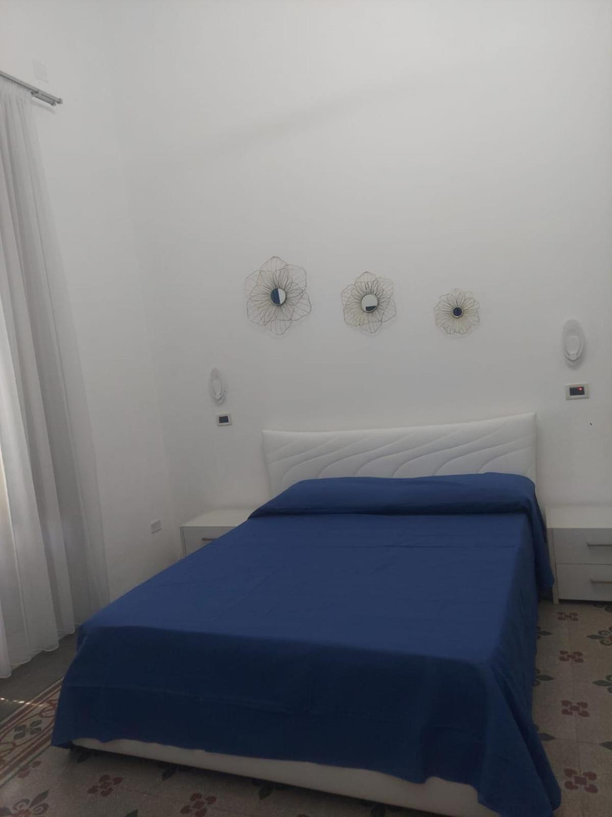 Guest House Lamphotel Militello ปาแลร์โม ภายนอก รูปภาพ