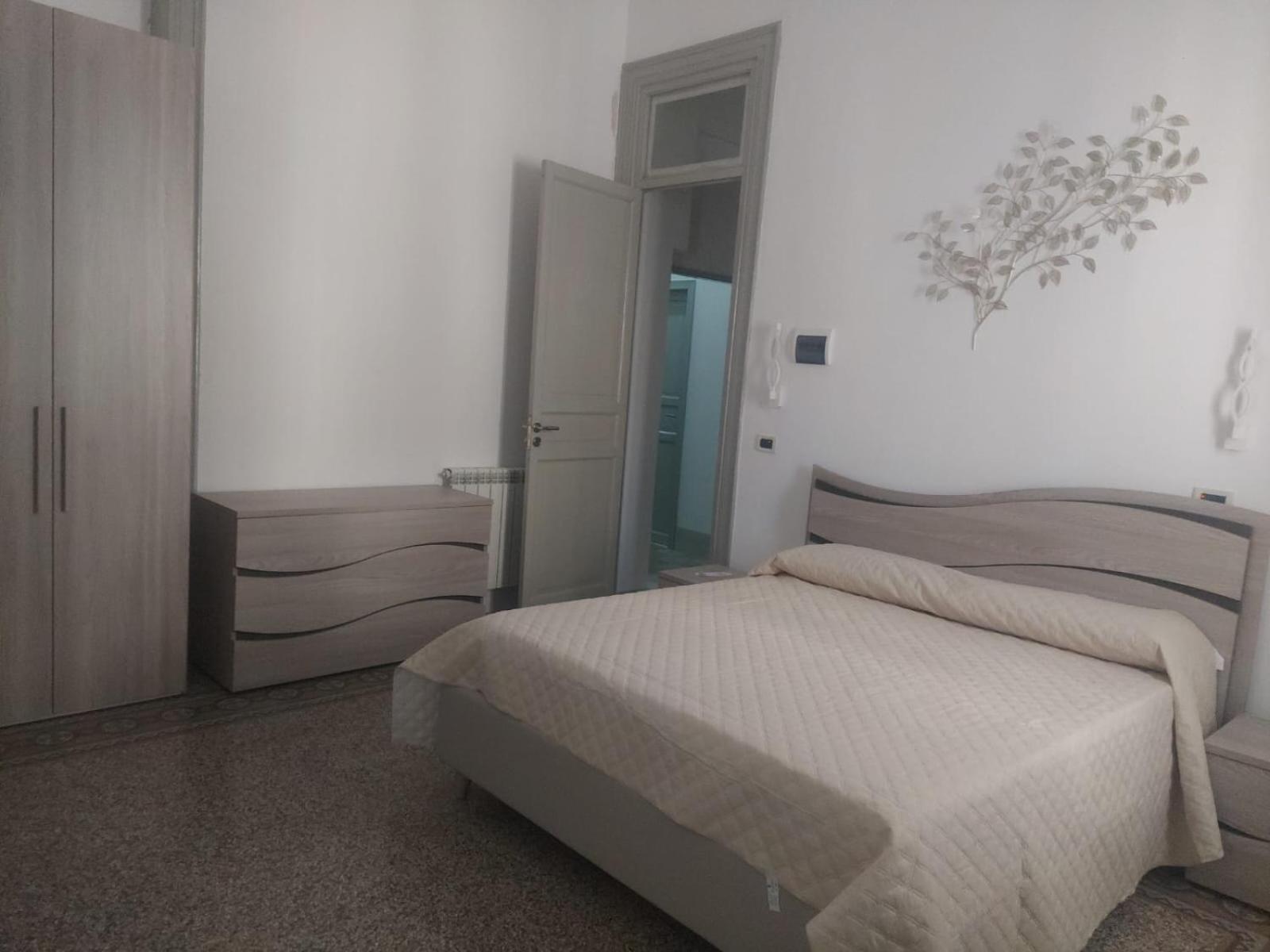 Guest House Lamphotel Militello ปาแลร์โม ภายนอก รูปภาพ